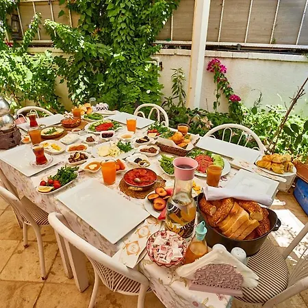 Oda ve Kahvaltı Degirmenli Alaçatı